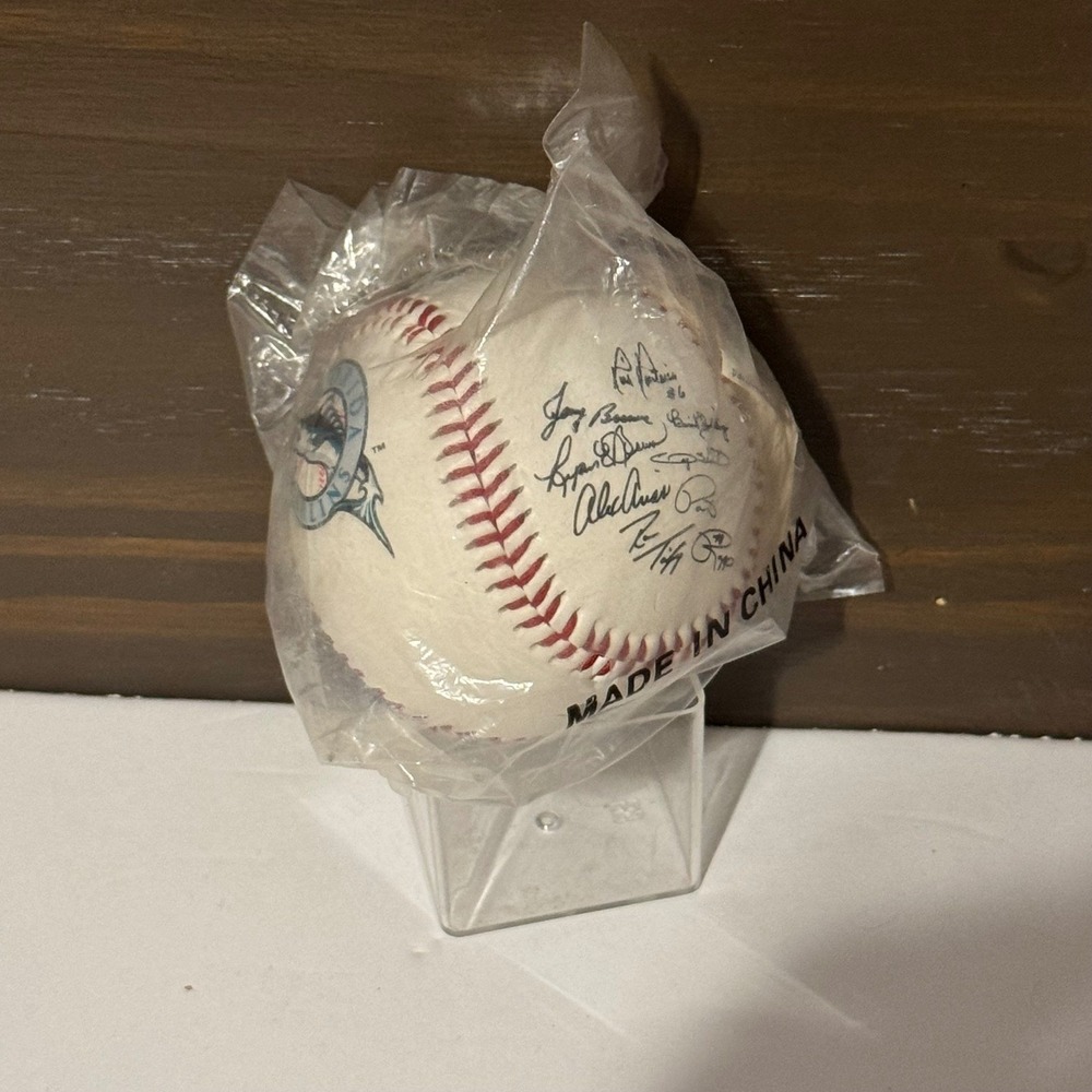 Chevron Baseball Team Signatures Florida Marlins 1994 Team Stars Original Pack.